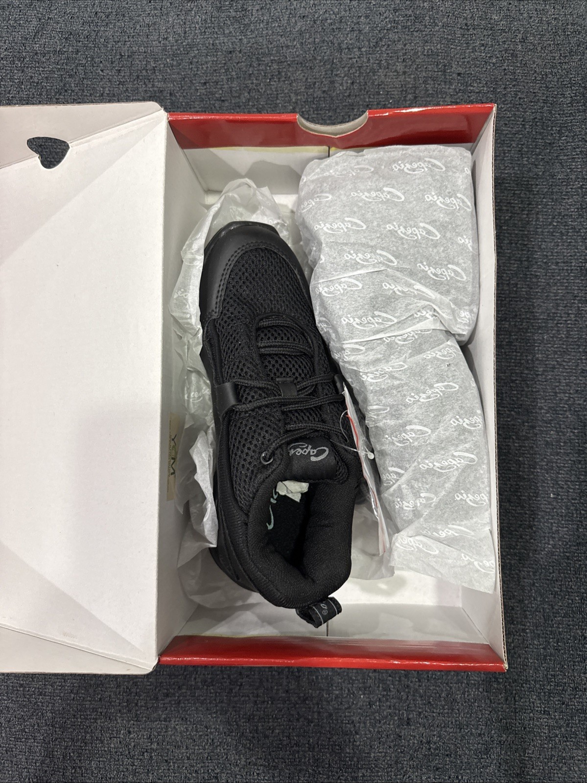 Size 4 M Black