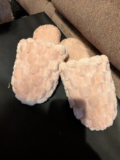 Women  s Pink Faux Fur Fleece Closed Toe Slip-On Slippers, Flat Fur Trim