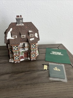 Vintage Dept. 56 Dickens Village Sir John Falstaff Inn Fourth Edition 1995