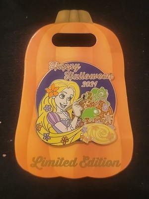 New Disney Happy Halloween 2021 Tangled Rapunzel Pascal Pin  LE 4000 Pin 