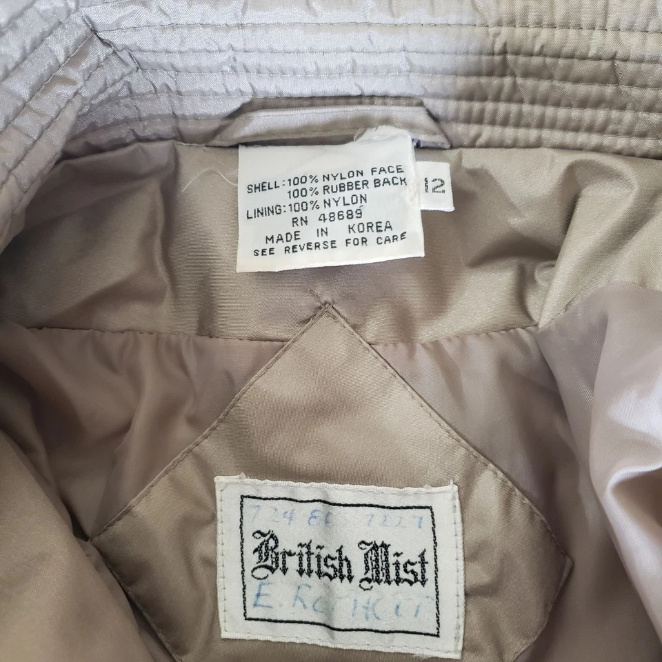 Gabardina vintage British Mist beige para mujer talla 12 clásica atemporal con cinturón Foto 4 de 4