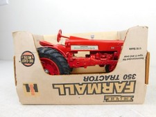 EXC Red Tractor Diecast Toy Farmall 350 Ertl 1/16 w Box Made in USA Iowa