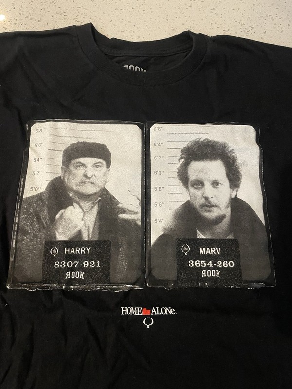 Rook Home Alone Mens Medium Wet Bandits Jail Mug Shots Graphic Cotton T Shirt