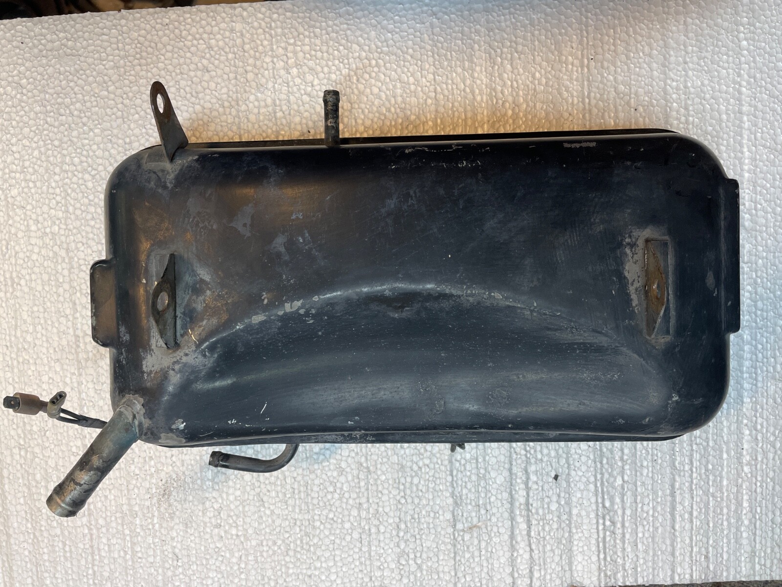 ROLLS ROYCE CORNICHE SHADOW BENTLEY HEADER TANK. WORLDS LARGEST USED INVENTORY