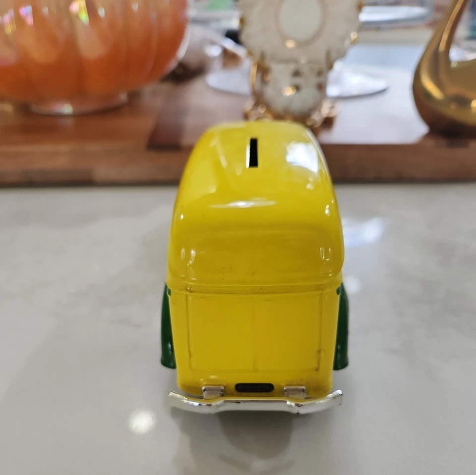 1938 Chevy Panel Truck Diecast John Deere Coin Piggy Bank 1:25 Scale G Tractor - Image 4 of 4