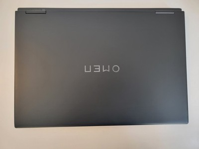 HP omen 16-xf0079ng ( r7 7840hs, 16gb ram , 1tb ssd , 4070 rtx 8gb, 240hz)