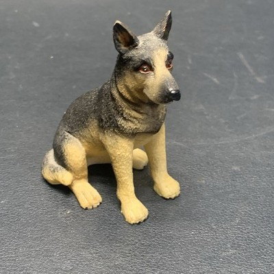 German Shepard Figurine Ornament, Rear View Mirror Hanger, Approximately 3 x2  .