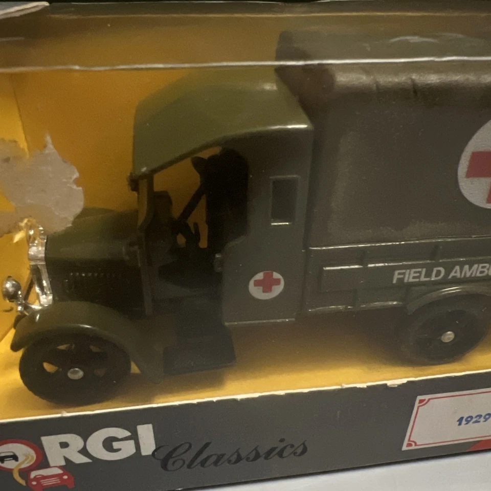Ambulancia de campo británica Corgi Thornycroft 1929 923 Foto 2 de 4