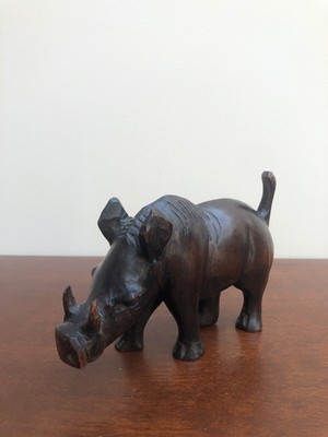 Vintage Sammlerstück handgeschnitzt Holz Wildschwein Schwein Ornament / Dekoartikel  