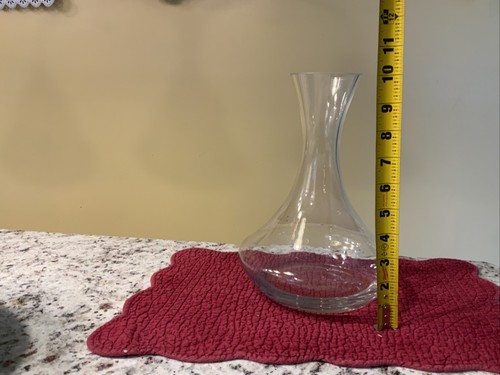 Wine decanter and carafe aerator, elegant 8”x 10” - Picture 6 of 6