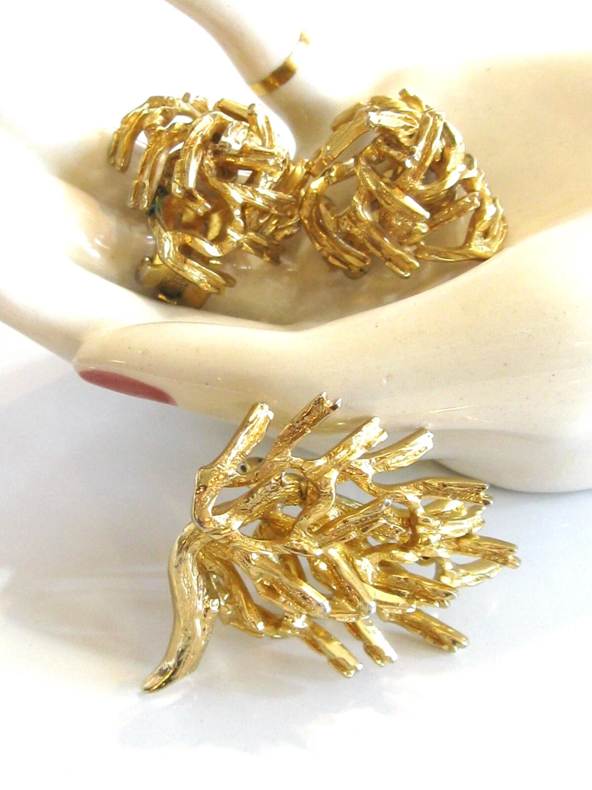 SET DE BOUCLES D'OREILLES BROCHE VINTAGE HAUT DE GAMME C 1966 PAR GROSSE ALLEMAGNE CHRISTIAN DIOR CRAVATES