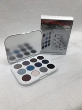 MAC Limited Edition Snowbody's Business Eye Shadow 12 Pan Palette $54 Value NEW