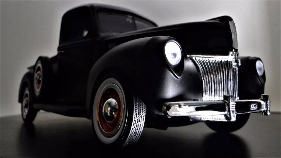 Camioneta Ford 1:18 vintage clásica vagón coche modelo de metal carrera Foto 2 de 4