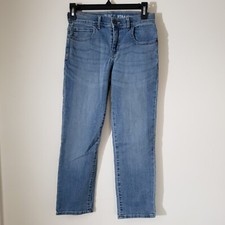 The Childrens Place Straight Leg Jeans Adjustable Waist Husky Lightwash Kids 8