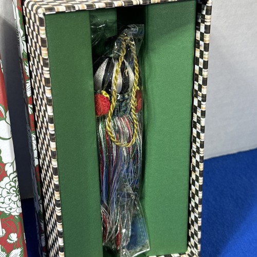 MACKENZiE CHiLDS BOUQUET INVERNALE nappa profumata nuovo con scatola - Foto 3 di 4