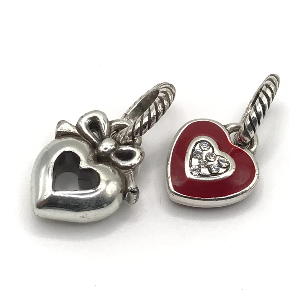 Lote de 2 Dijes Colgantes Brighton Corazón Plato Plata y Rojo Reversible Foto 2 de 4