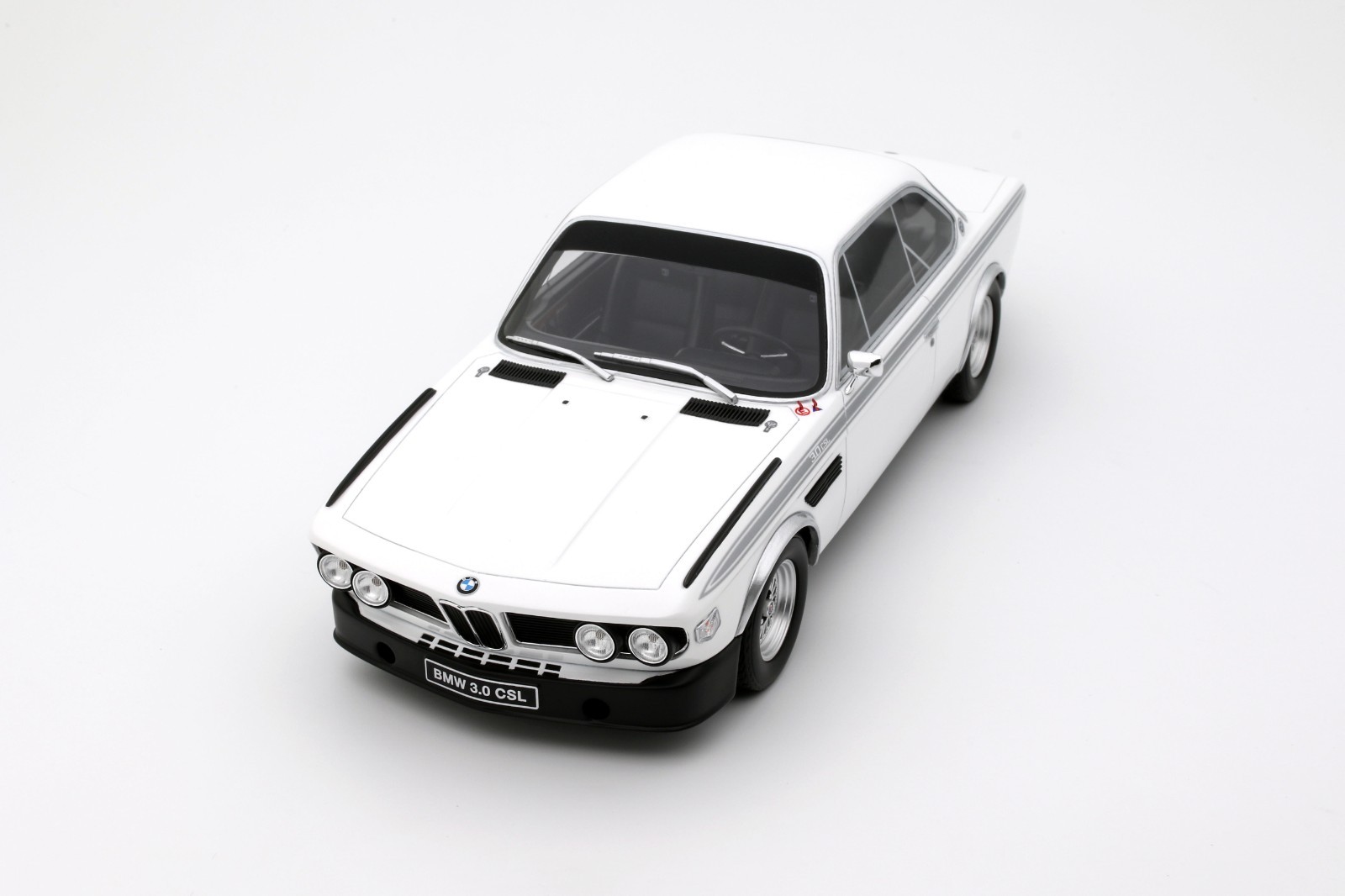 BMW 3.0 CSL 1972 OT1145 OttOmobile 1/18, le cadeau idéal pour passionné de rétro