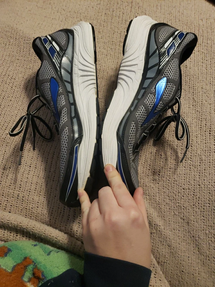 Аккуратно б/у Brooks DYAD мужской размер 13 кроссовки - Изображение 2 из 4