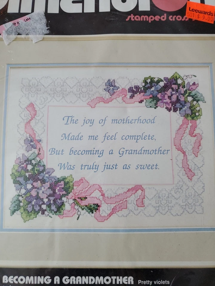 Kit de punto de cruz estampado Dimensiones Convertirse en abuela Foto 2 de 4