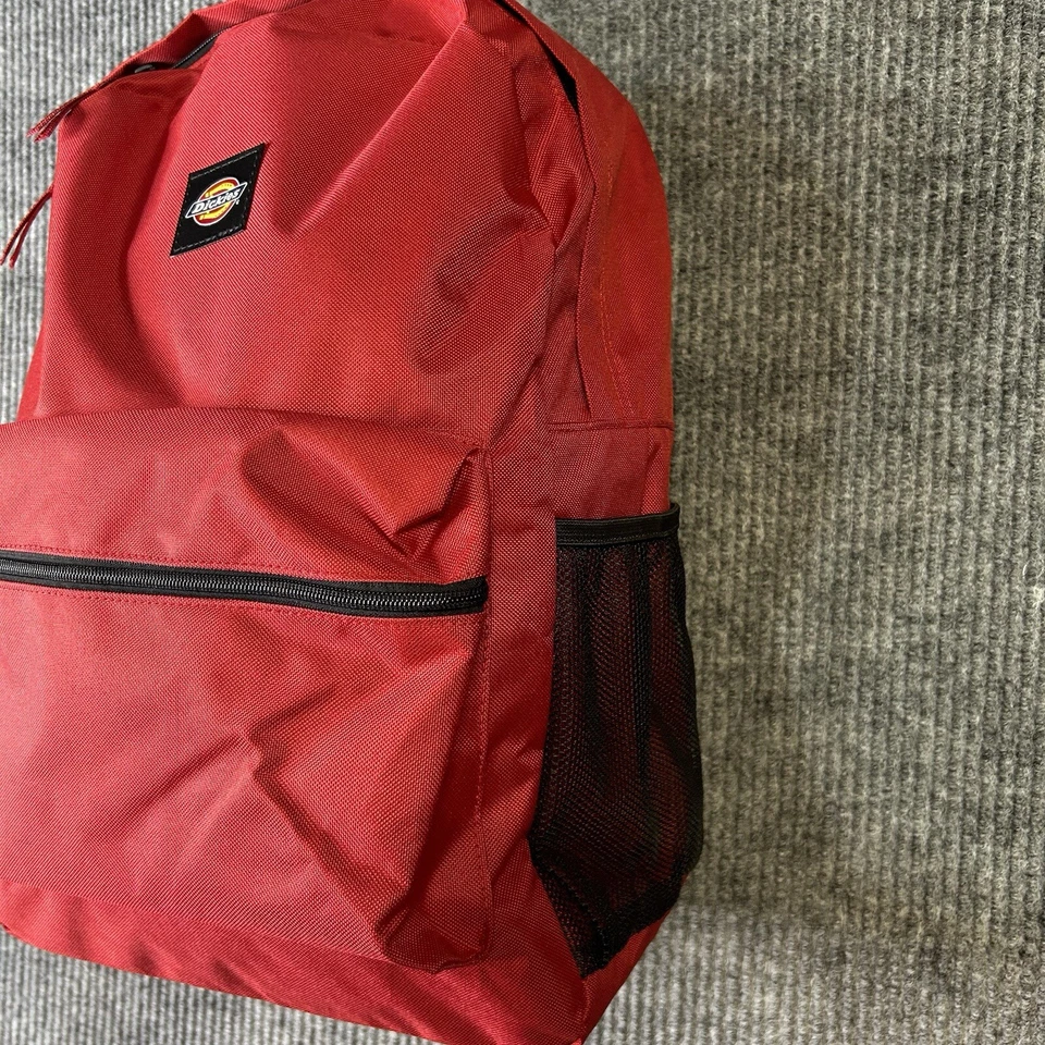 Nueva Mochila Dickies Roja 2 Bolsillos Botella de Agua Bolsillo Lateral Escuela Todos los Días Foto 4 de 4