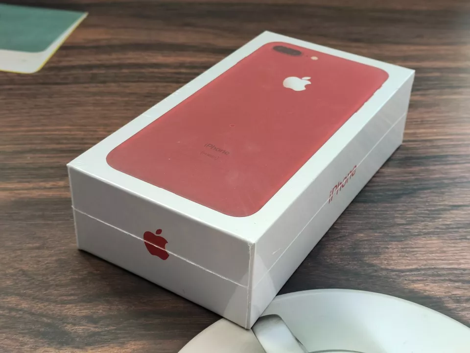 Sealed Apple iPhone 7 plus 32-128-256GB Factory UNLOCKED for any carrier - Image 2 of 4