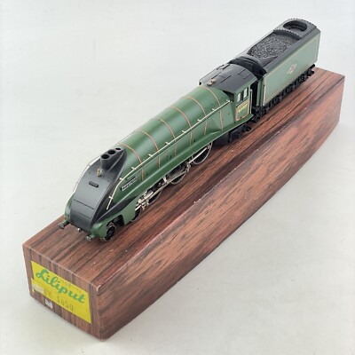 Liliput Model Railway 1050 Merlin Locomotive OO Gauge BR Green