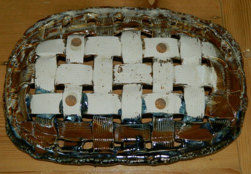 Hand Made Studio Art Pottery Earthenware ~11" Bread Roll Basket - 第 3/4 張圖片
