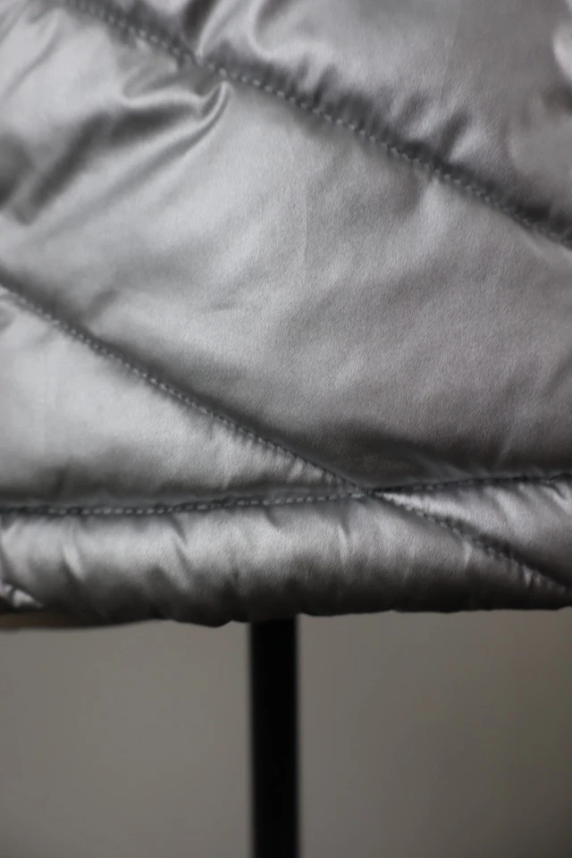 Chaqueta Gap Sin Mangas Mujer TALLA S Mujer Chaqueta Chaleco Acolchado Plateado Foto 3 de 4