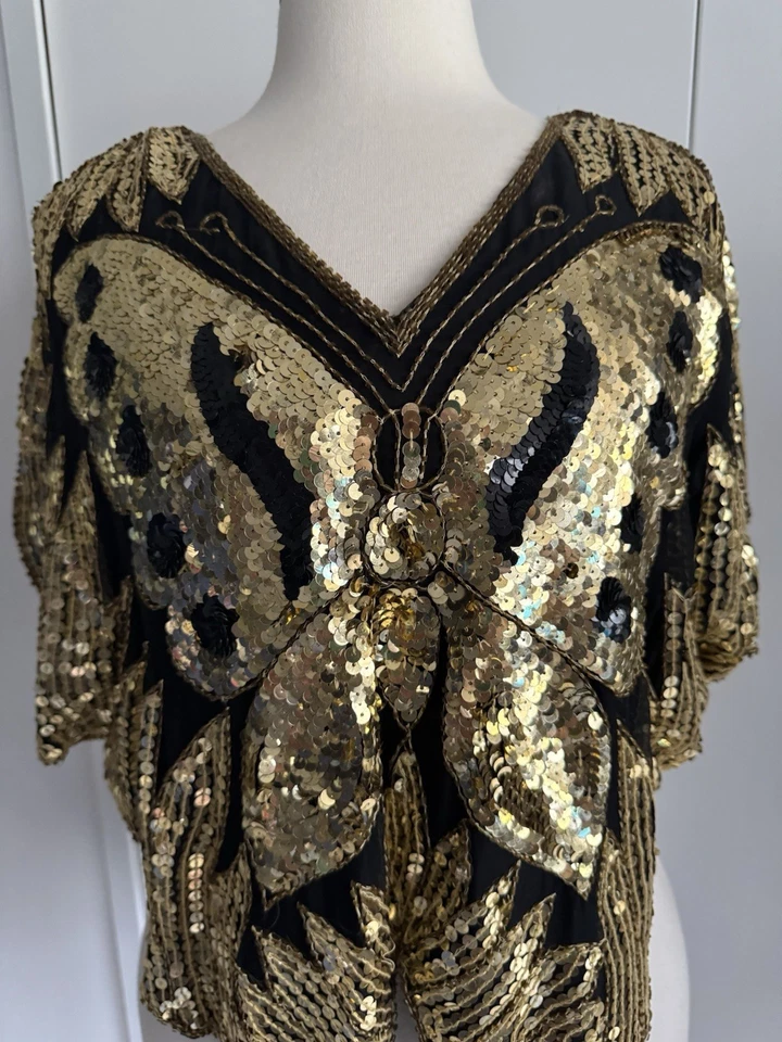 Cuentas y lentejuelas de seda vintage de mariposa discoteca negra y dorada Foto 2 de 4