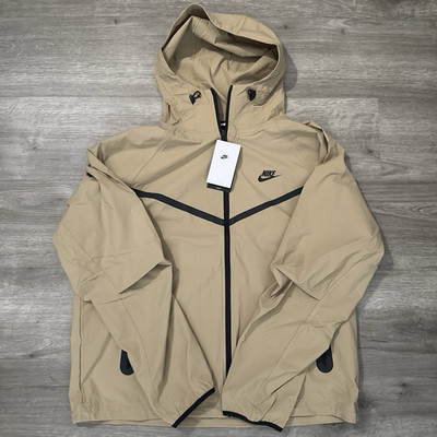 Nike Windrunner Men's Beige/Black Hooded Lightweight Full-Zip Jacket M