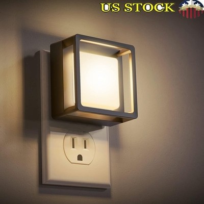 Dimmable Plug-In Night Light Auto On Off Sensor Adjustable Brightness New