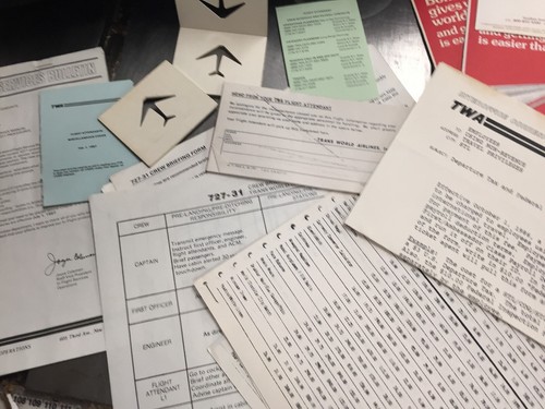 BLACK NICE! SKYWAY CASE W KEY AND CHOCK FULL OF TWA ATTENDANT PAPERWORK LOADS! - Picture 6 of 18