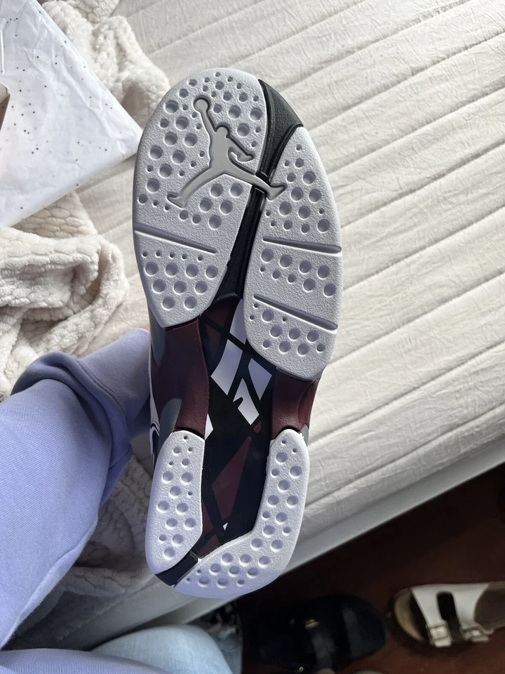 Talla 7.5 - Air Jordan 8 Retro Borgoña W Foto 2 de 4