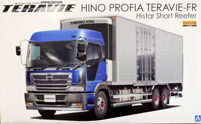 Hino Profia Teravie-FR Histar Reefer Truck 1:32 Model Kit Bausatz Aoshima 054000