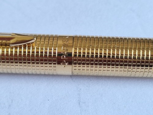 Fountain Pen PARKER 75 INSIGNIA CISELE CROSS-HATCH IN GOLD with 18k GOLD NIB F - Picture 3 of 19