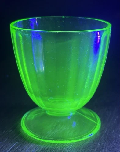Vintage Uranium Green Depression Glass Cup Glass Tumbler