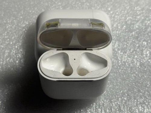 Rare EVT AirPods (1st Generation) Transparent / Clear Shot Case Apple Prototype - Photo 4 sur 10