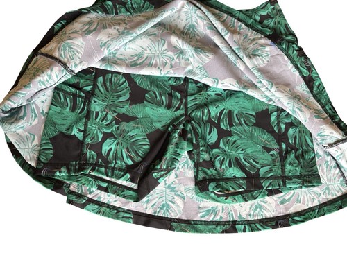 Life Lies In Movement Skort Women’s Sz M Tennis Golf Built in Shorts Tropical - Picture 6 of 8