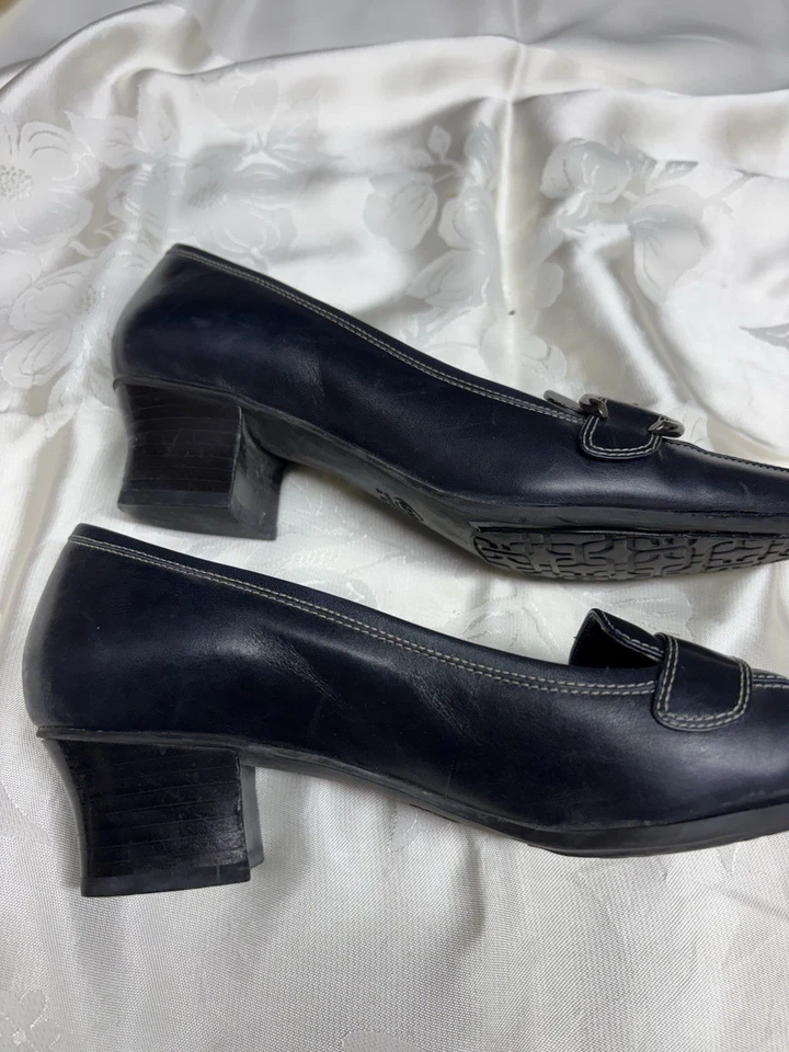 Zapatos de salón para mujer Circa (Joan&David) de cuero azul marino, talla 8 Foto 2 de 3