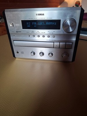 YAMAHA Natural Sound CD Receiver CRX-E300 inkl. Manual & Fernbedienung