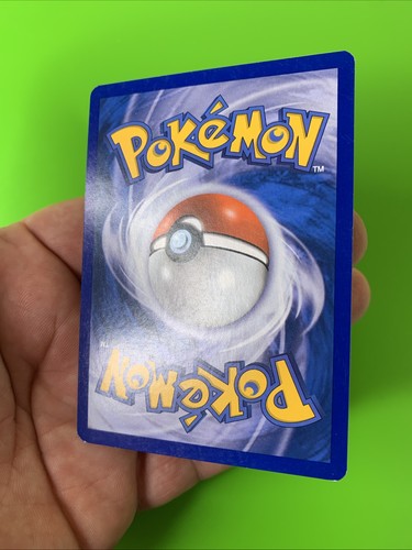 Pikachu 70/100 Majestic Dawn Carta Pokémon Non Holo LP+ - Foto 5 di 8