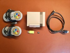 Raspberry Pi 3 B+ Retro Gaming Bundle - NESPi Case & 2x SNES Controllers