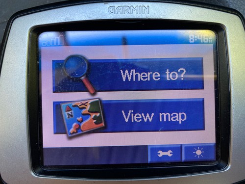 Garmin StreetPilot c330 GPS Navigator Bundle w/ Automotive Mount & Power Cable - Picture 9 of 10