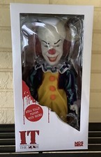 IT 1990 TALKING PENNYWISE MEGA SCALE 15 INCH FIGURE