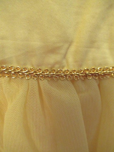P30 18 Months Rose Yellow Disney Dress With Gold Trim - Picture 3 of 10