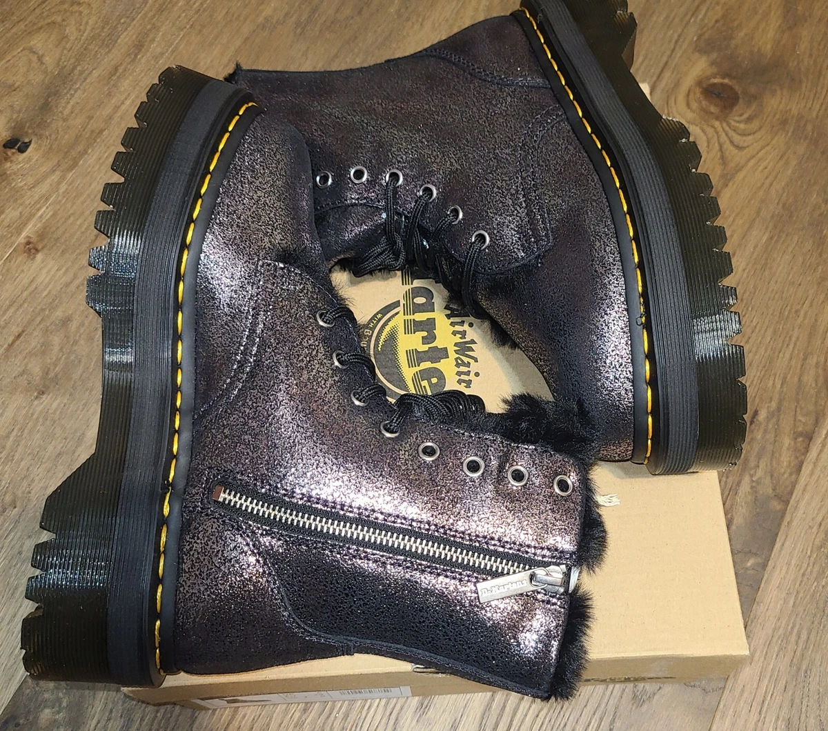 NEW Sz 8 US Women s Dr. Martens Jadon FL Fur Lined Black Silver