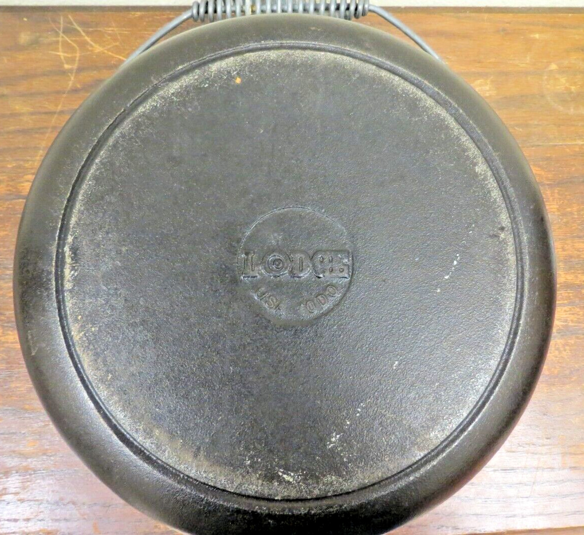 Lodge Cast Iron Dutch Oven Pot w/ Lid And Bail Handle 10DO Large 7