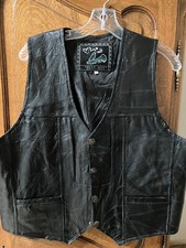 Men  s large Black leather Western/Biker Vest w/ snap buttons/BEAUTIFUL