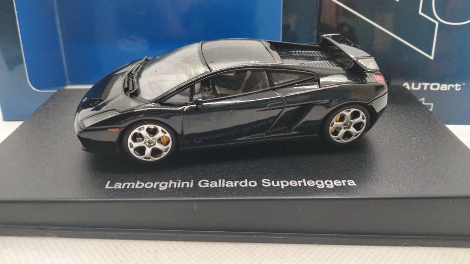 AUTOART LAMBORGHINI GALLARDO SUPERLEGGERA  SCALA 1:43  - Immagine 2 di 4