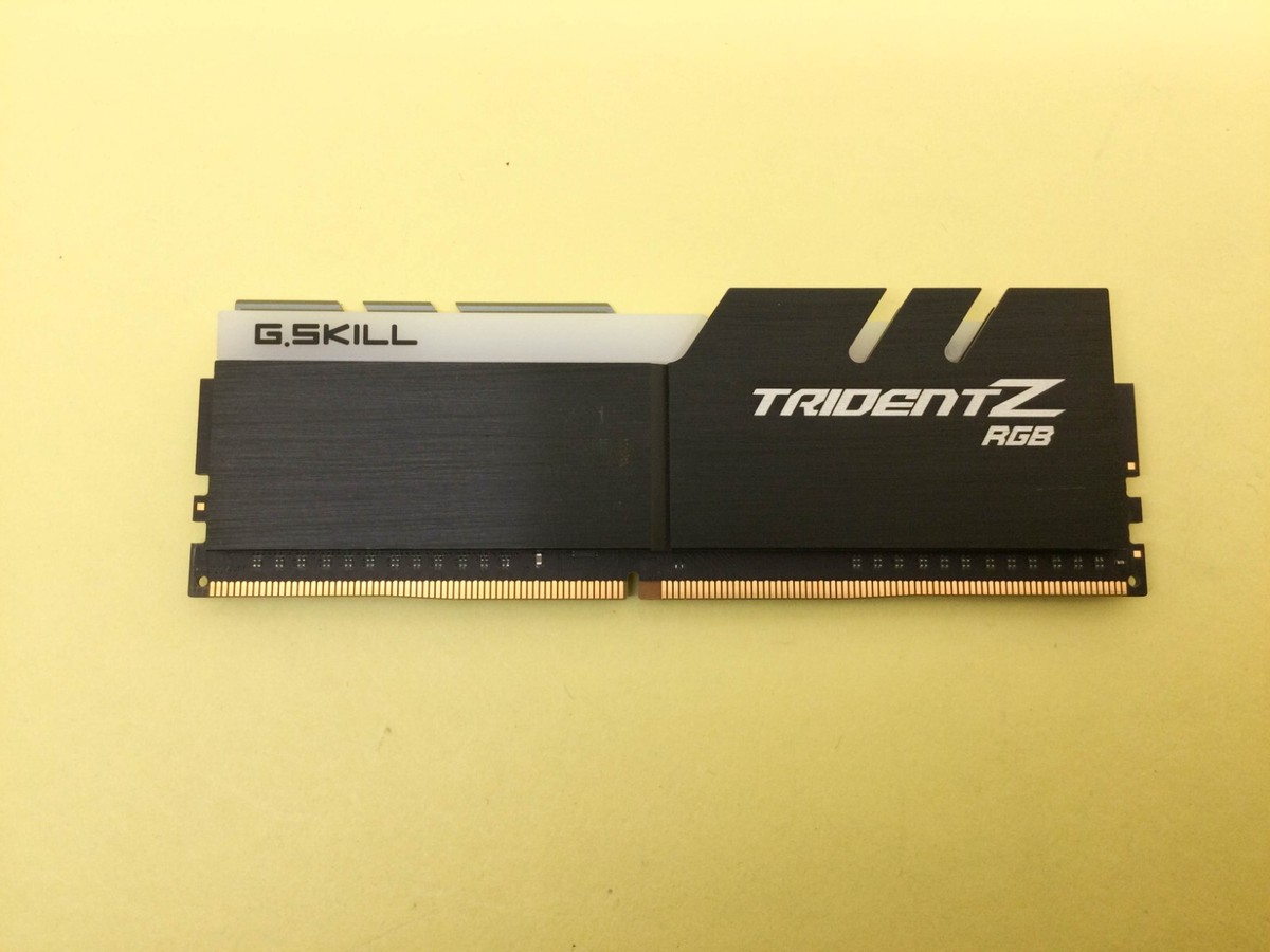 G. SKILL Trident Z RGB 32GB (4x8GB) DDR4 3200MHz RAM F4